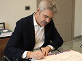 il Presidente Bassilichi firma le lettere per il 50 gradi anno di iscrizione al Registro delle Imprese